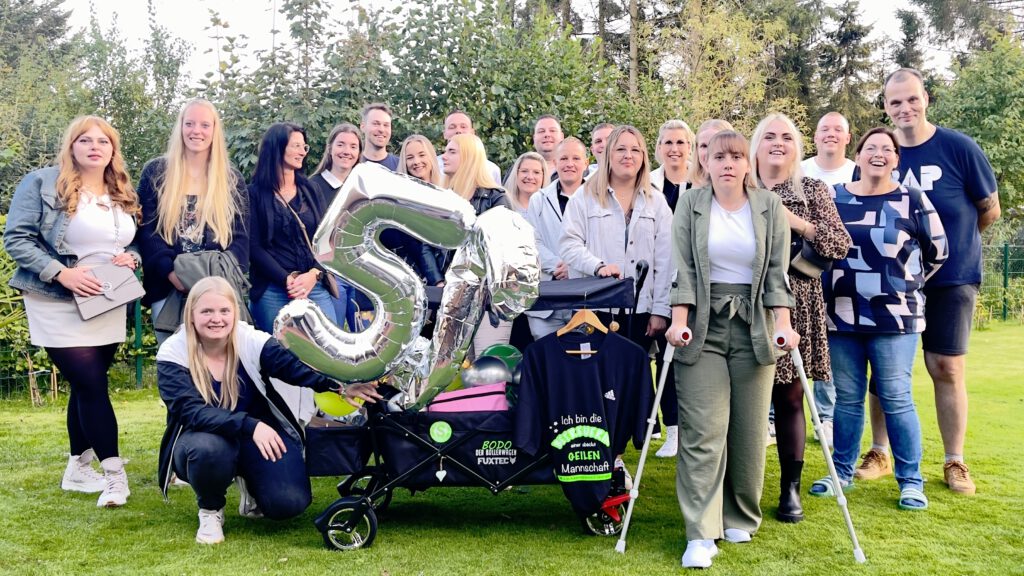 Mannschaft bei privaten Feier zur Silberhochzeit des Sponsors.